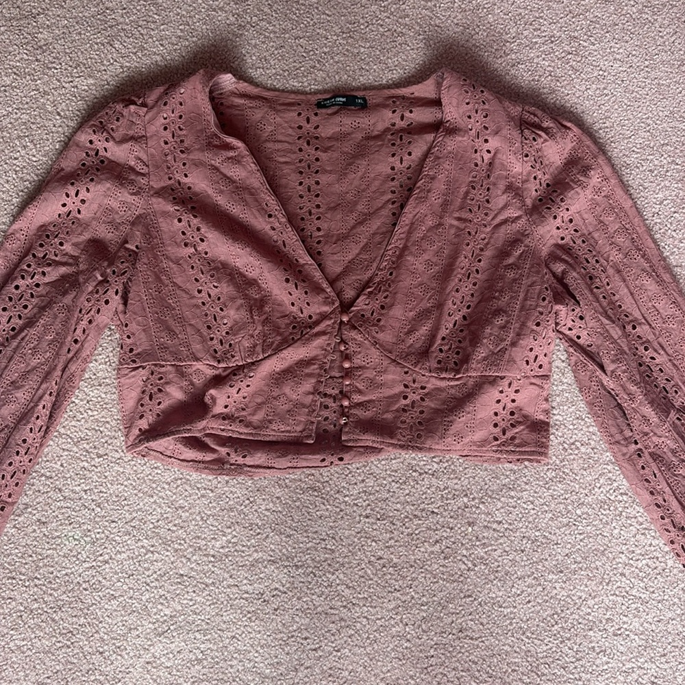 SHEIN Curve 1 XL Embroidered Floral Top
